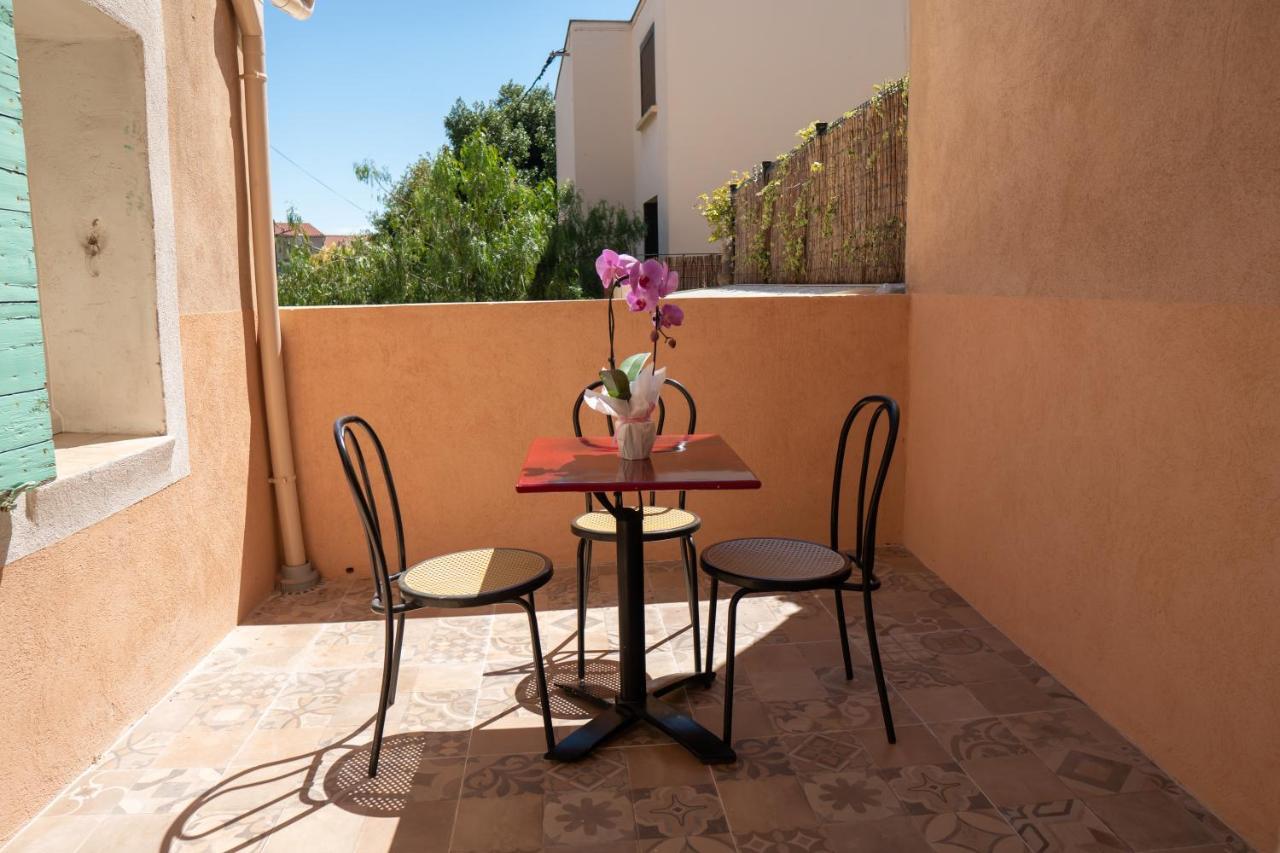 Coeur De Ville T2, Terrasse, Clim Tt Equipe, Parking Sanary-sur-Mer Exterior photo